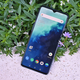 Imagen para el artículo titulado El nuevo OnePlus 7T ya está aquí: tiene pantalla de 90 Hz y cuesta 600 dólares